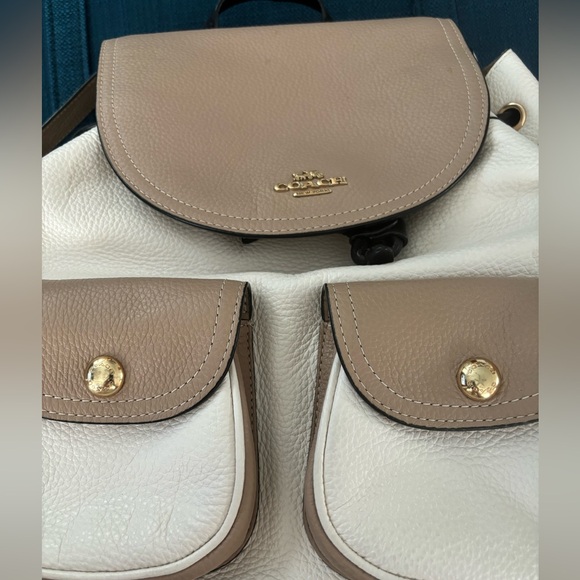 COACH BACKPACK - Picture 6 of 8